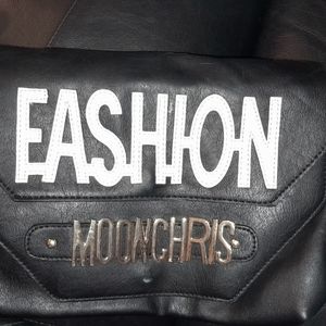 Moonchris XL clutch